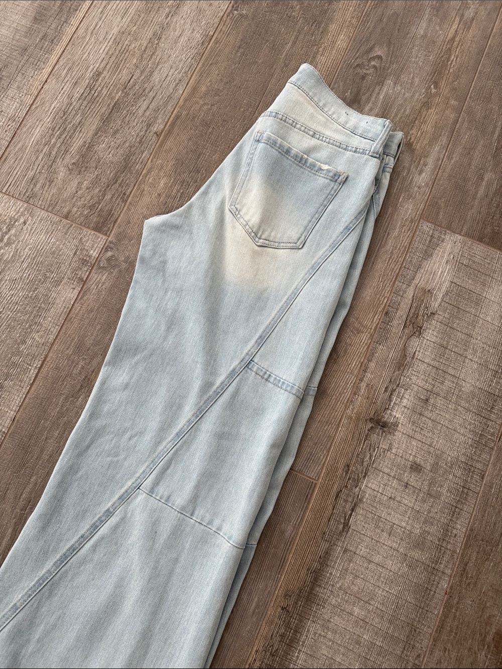 Light Wash Seamed Wide-Leg Women’s Jeans Size 3/26 - Picture 4 of 4